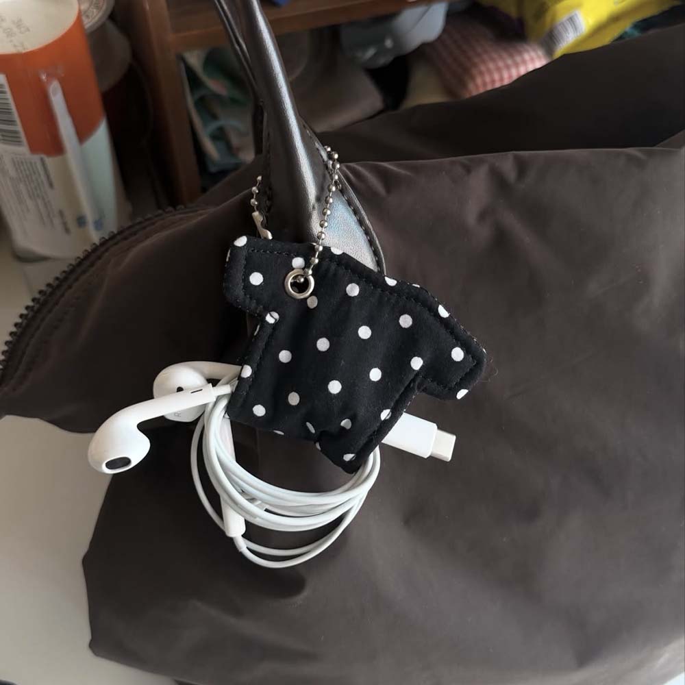 ที่เก็บสายเคเบิลรูปทรงเสื้อผ้า - Cable Winder Keychain บทวิจารณ์และราคา