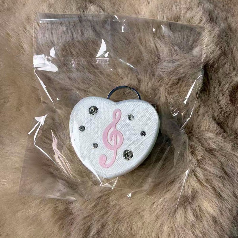 ที่เก็บสายเคเบิลรูปหัวใจลายโน้ - Cable Winder Keychain บทวิจารณ์และราคา